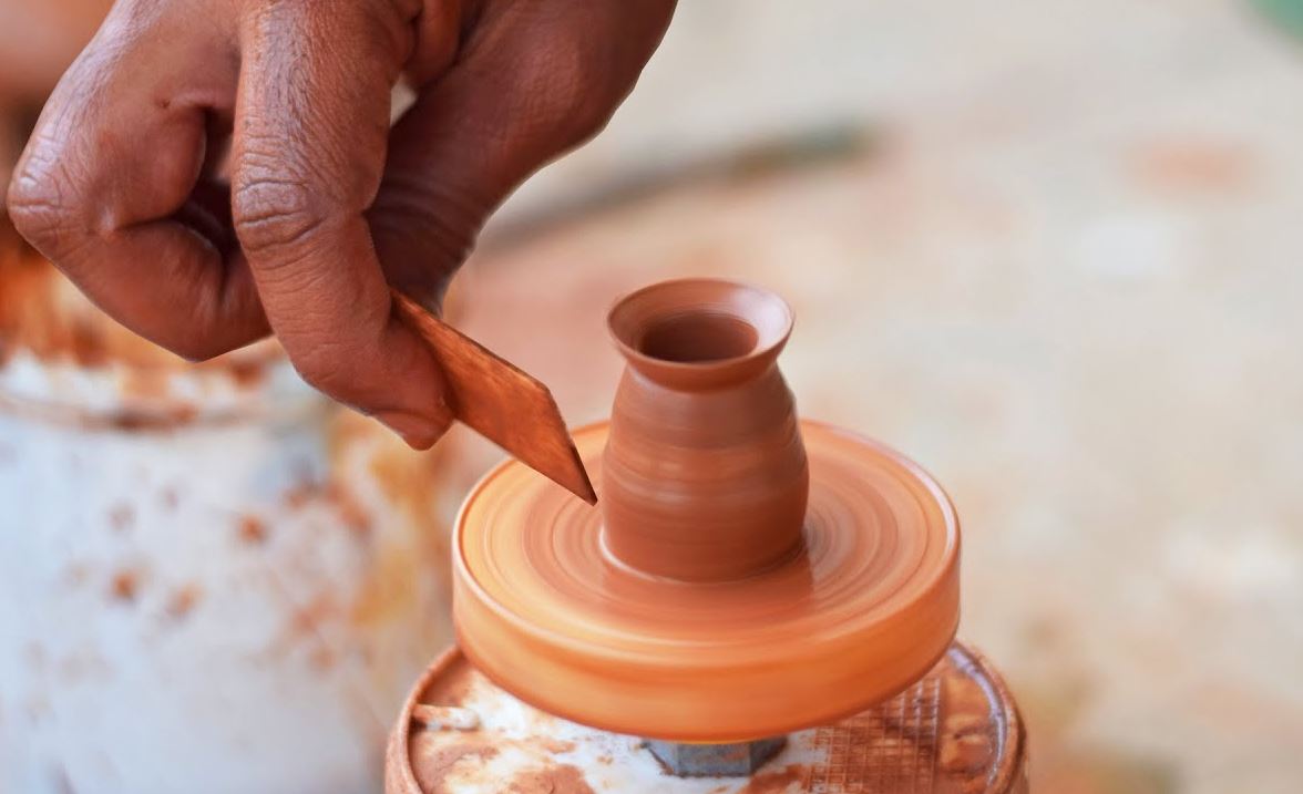 miniature pottery wheel