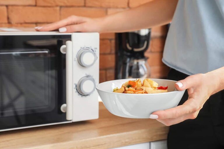 Can a Microwave Safe Ceramic Bowl Go in the Oven